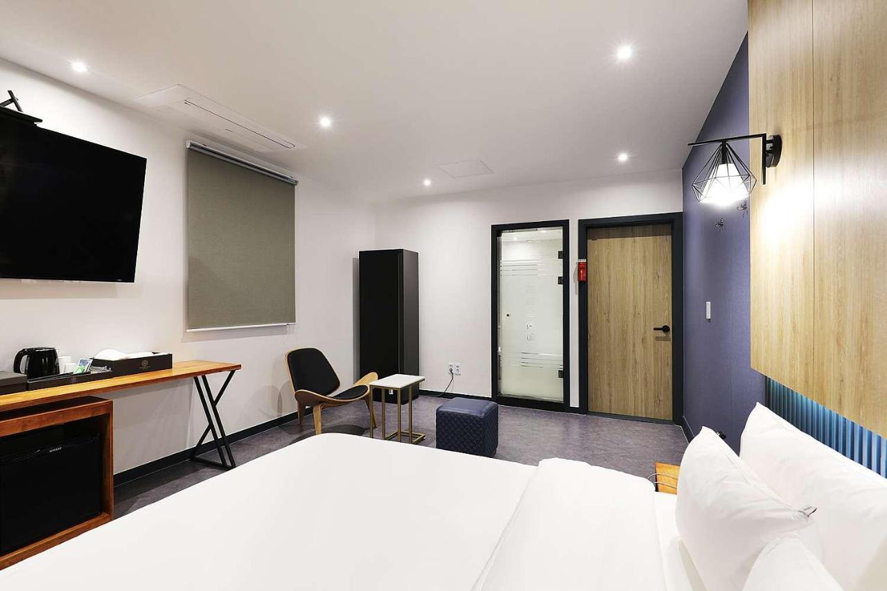 Mariposa Hotel Songtan Pyeongtaek Buitenkant foto