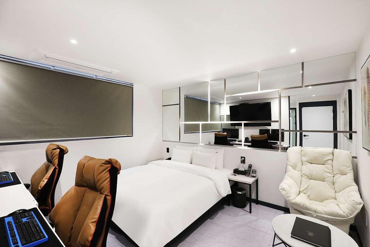 Mariposa Hotel Songtan Pyeongtaek Buitenkant foto