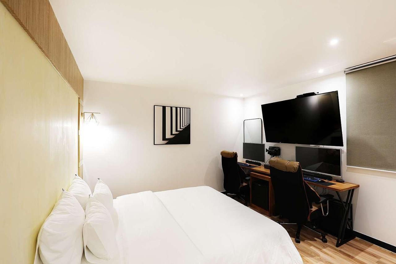 Mariposa Hotel Songtan Pyeongtaek Buitenkant foto