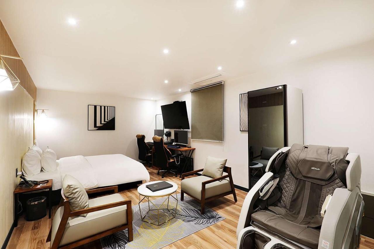 Mariposa Hotel Songtan Pyeongtaek Buitenkant foto